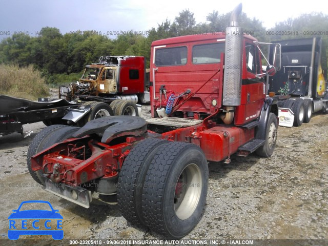 2000 FREIGHTLINER FL70 1FUWHJBA6YHG02764 image 3