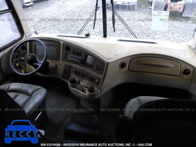 1999 FREIGHTLINER CHASSIS X LINE MOTOR HOME 4UZ6XFBC5XCB66280 image 4