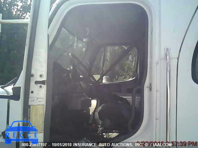 2005 FREIGHTLINER M2 106 MEDIUM DUTY 1FVHCYDC55HN64558 image 6