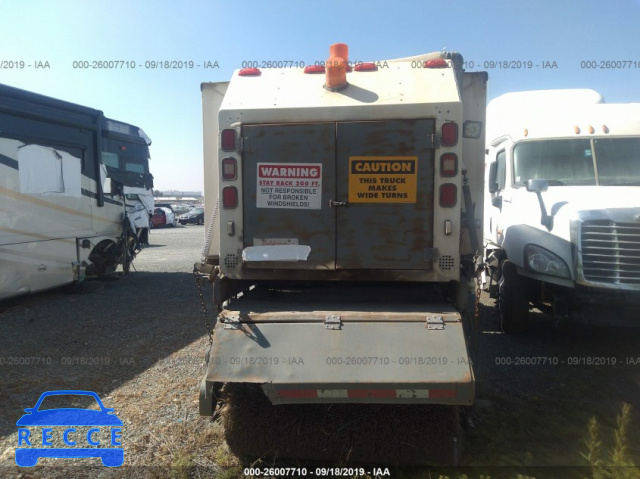 2000 FREIGHTLINER MEDIUM CONVENTIONAL FL70 1FV6HJBA4YH989548 image 6