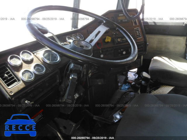 1999 FREIGHTLINER FLD FLD120 1FUPDSZB5XPA37058 image 4