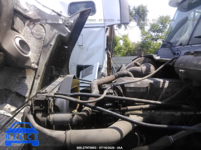 2001 FREIGHTLINER ST120 ST120 1FUJBBCG01LH95338 image 9