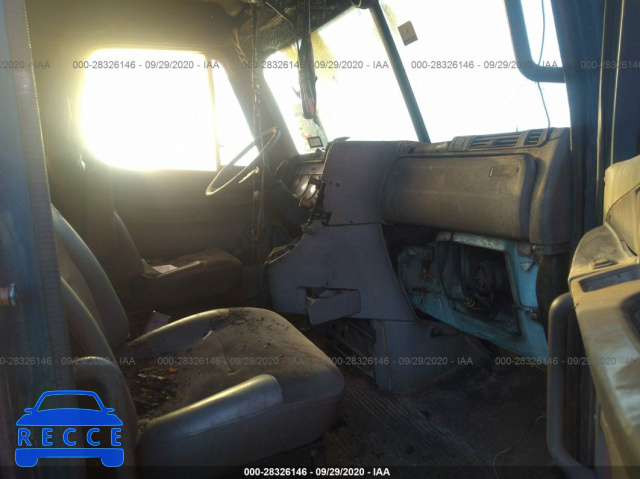 2001 FREIGHTLINER ST120 ST120 1FUJA3CG81PG92735 image 4
