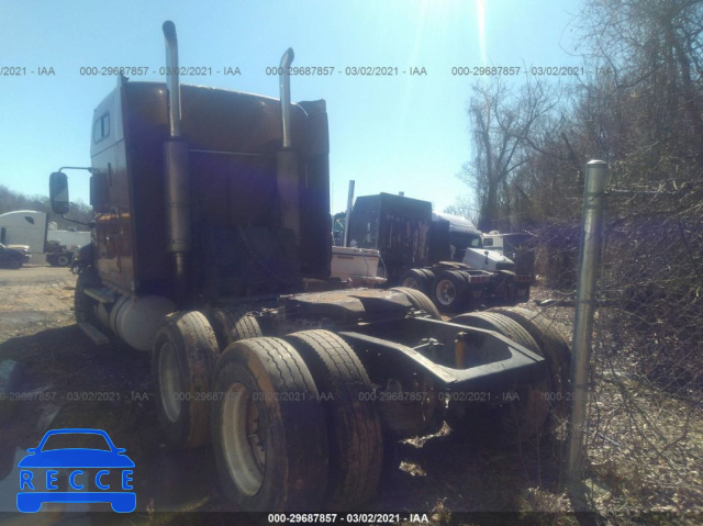 2004 MACK CX613  1M1AE07YX4N019584 Bild 2