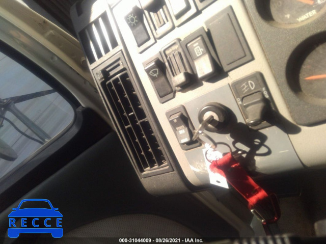 1997 FREIGHTLINER MEDIUM CONVENTIONAL FL60 1FV3GLBCXVH831066 image 10