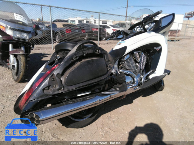 2014 VICTORY MOTORCYCLES VISION TOUR 5VPSW36N4E3030413 image 3