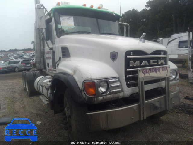 2006 MACK 700 CV700 1M1AG10Y26M025186 image 0