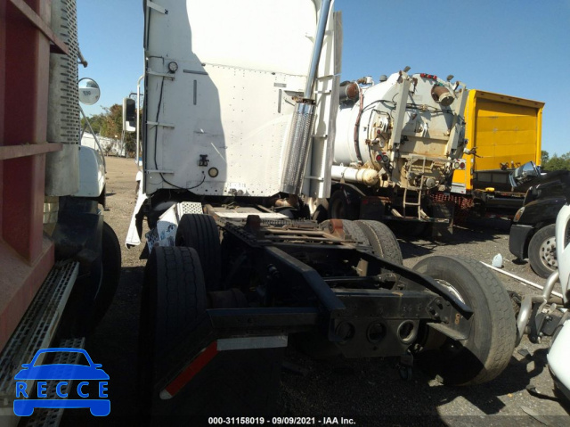 2001 FREIGHTLINER MEDIUM CONVENTIONAL CST120 1FUY0SZB61LG34900 Bild 2