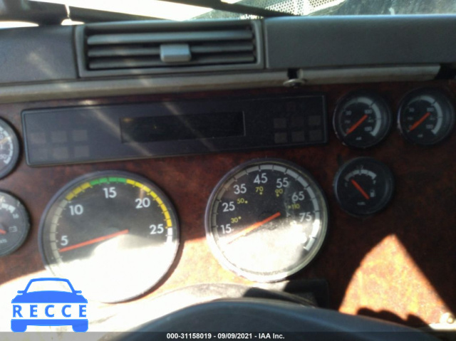 2001 FREIGHTLINER MEDIUM CONVENTIONAL CST120 1FUY0SZB61LG34900 Bild 5