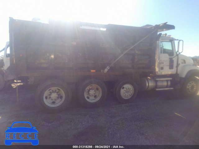 2005 MACK 700 CV700 1M2AG11C15M030313 image 13