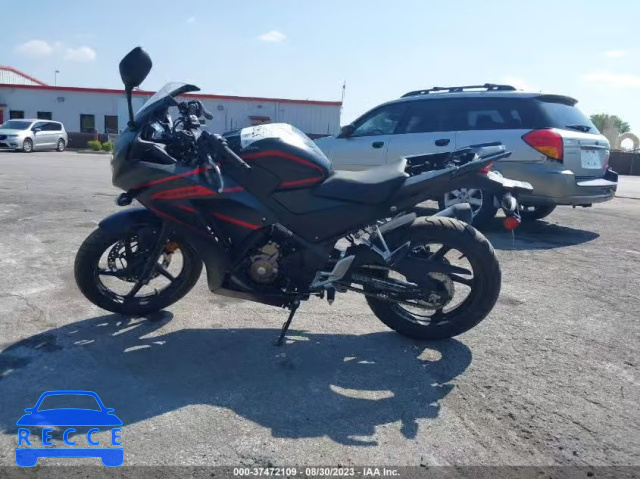 2019 HONDA CBR300 R MLHNC510XK5500422 image 8