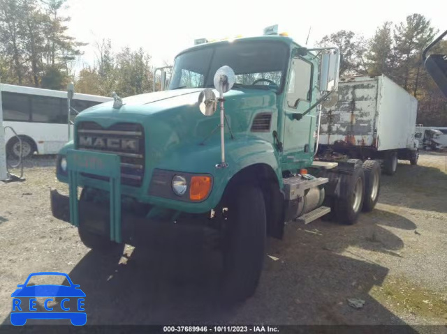2005 MACK 700 CV700 1M2AG11Y85M024617 image 1