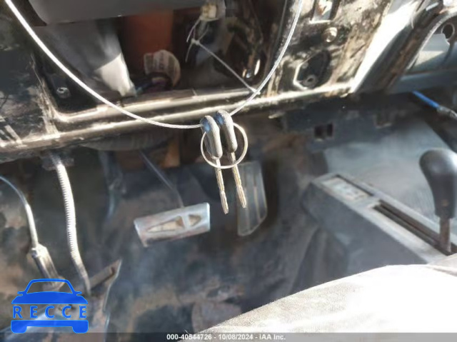 1998 CHEVROLET K3500 1GCHK33R2WF056682 image 10