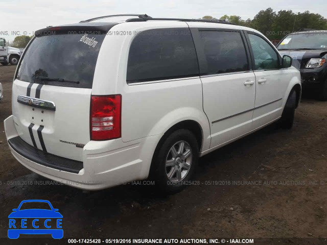 2010 Chrysler Town and Country 2A4RR5D15AR213668 Bild 3