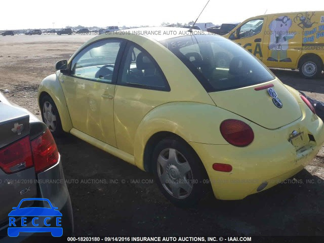 1999 Volkswagen New Beetle 3VWCA21C3XM428678 image 2