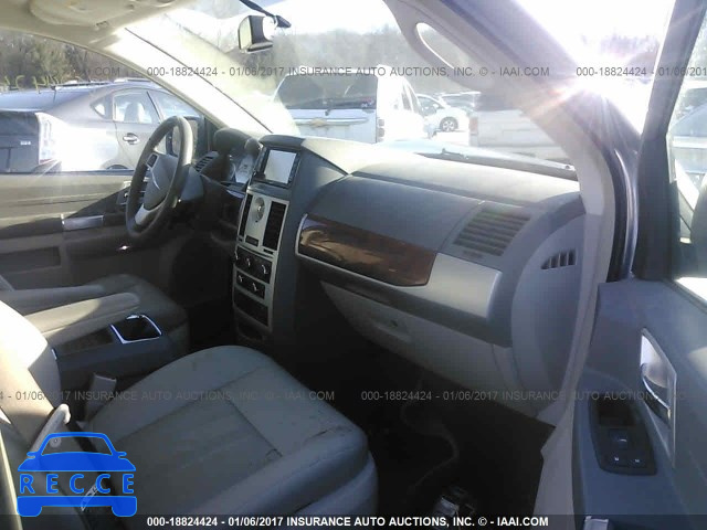 2008 Chrysler Town and Country 2A8HR54P08R824412 зображення 4