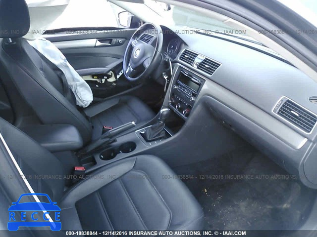 2015 Volkswagen Passat 1VWAT7A37FC032283 image 4