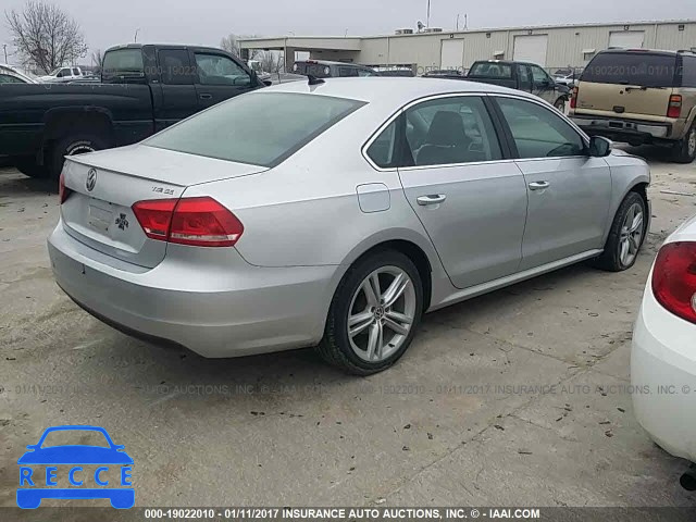 2014 Volkswagen Passat SE 1VWBT7A35EC077984 image 3