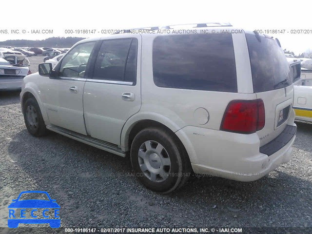 2006 Lincoln Navigator 5LMFU27576LJ07526 Bild 2