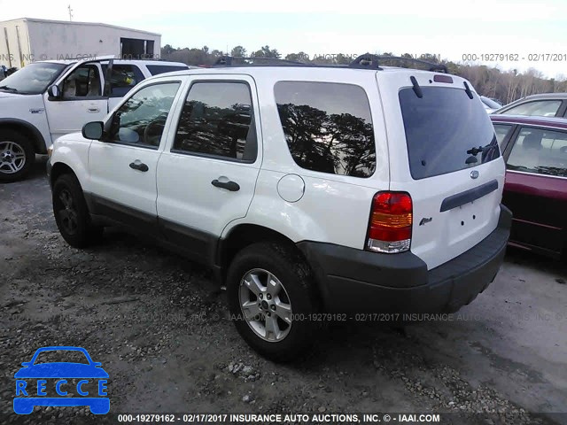 2005 Ford Escape 1FMYU03155KB35946 image 2