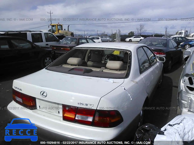 1998 Lexus ES 300 JT8BF28GXW5013823 image 3