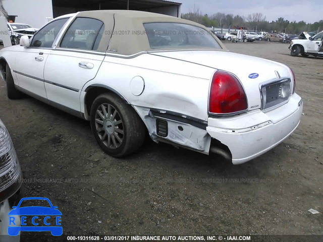 2003 Lincoln Town Car EXECUTIVE 1LNHM81WX3Y624768 зображення 5