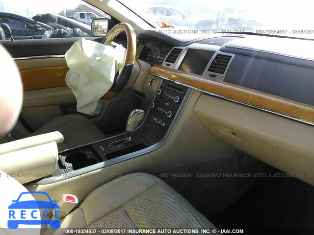 2009 Lincoln MKS 1LNHM94R79G627475 зображення 4