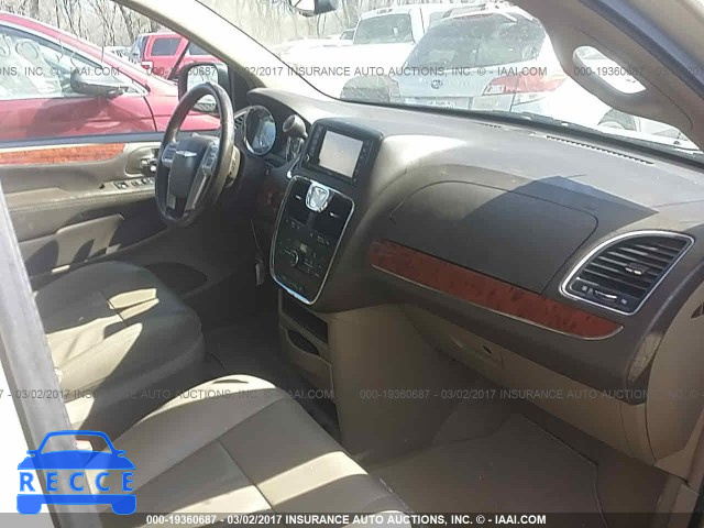 2013 Chrysler Town and Country 2C4RC1BG2DR511896 image 4