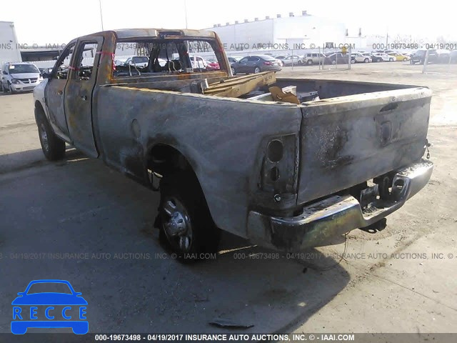 2017 RAM 2500 SLT 3C6UR5JL0HG587974 image 2
