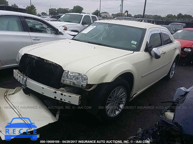 2010 Chrysler 300 2C3CA5CV0AH326235 image 1