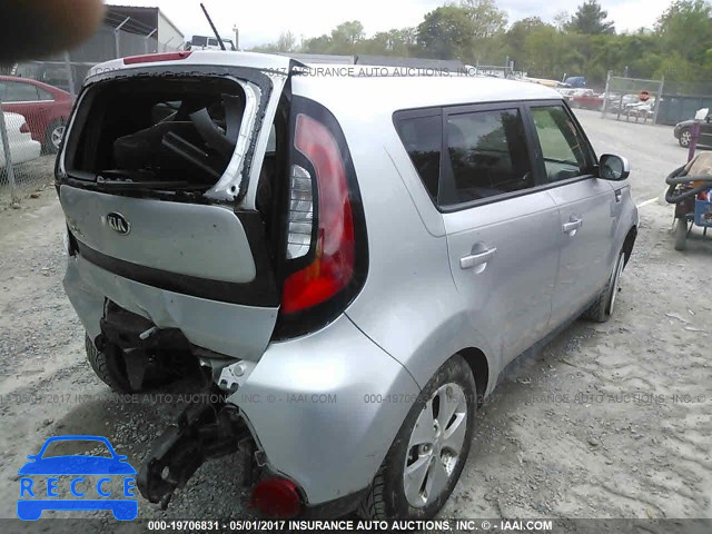 2014 KIA Soul KNDJN2A22E7705348 Bild 3