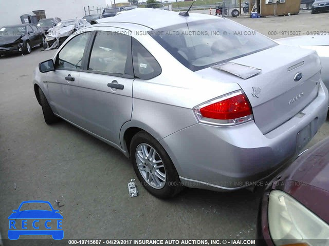 2010 Ford Focus 1FAHP3FN9AW257813 Bild 2