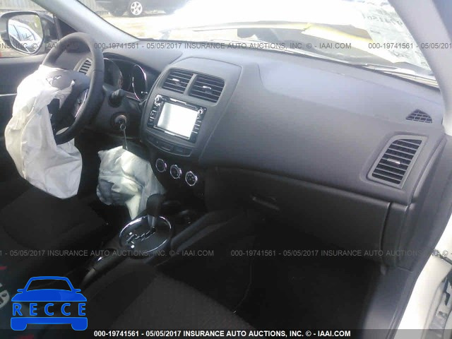 2017 MITSUBISHI OUTLANDER SPORT JA4AR3AUXHZ039290 image 4
