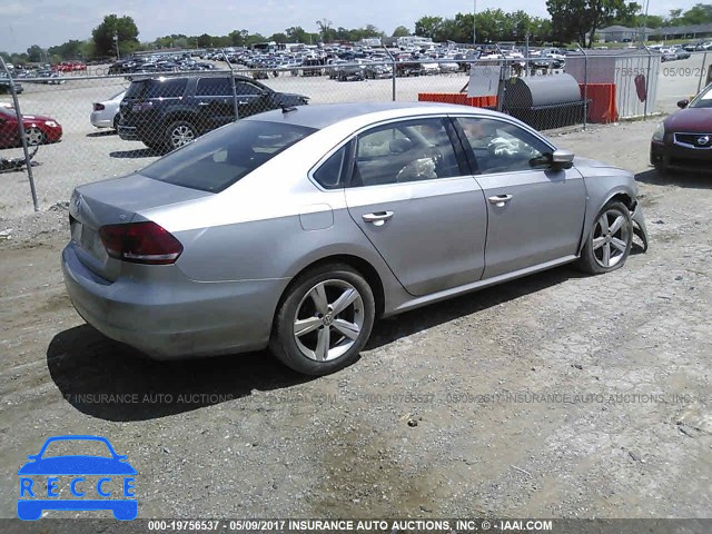 2013 Volkswagen Passat SE 1VWBP7A38DC106025 image 3