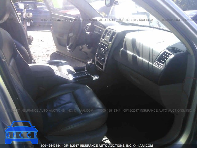 2005 Chrysler 300 2C3AA53G05H156330 image 4