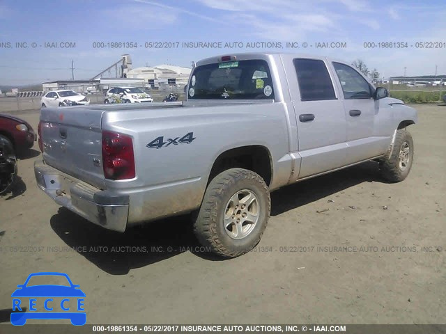 2005 Dodge Dakota QUAD SLT 1D7HW48NX5S212253 image 3