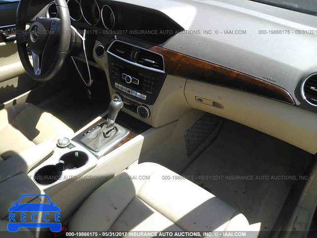 2014 Mercedes-benz C 250 WDDGF4HB5ER310292 image 4