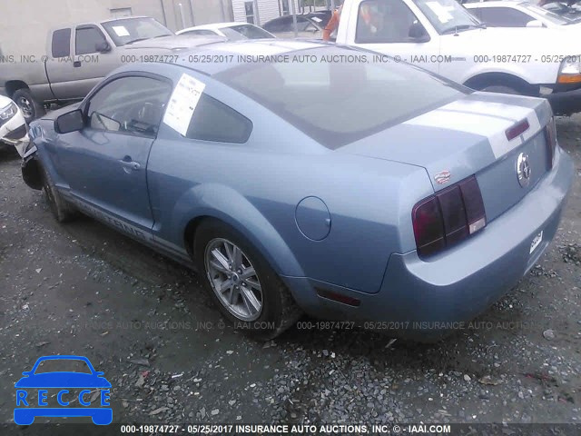 2007 Ford Mustang 1ZVFT80N075283926 image 2