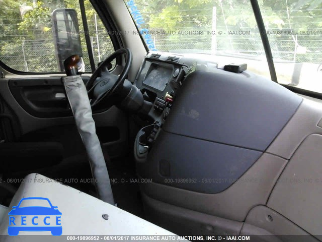 2013 FREIGHTLINER CASCADIA 125 3AKJGLDR6DSBR4838 image 4
