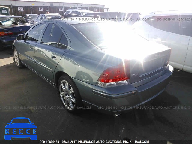 2005 Volvo S60 2.5T YV1RS592552436254 Bild 2