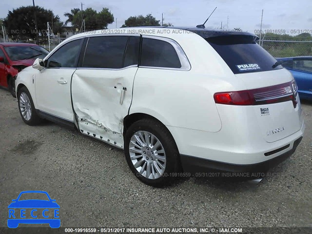 2012 Lincoln MKT 2LMHJ5AT4CBL54905 Bild 2