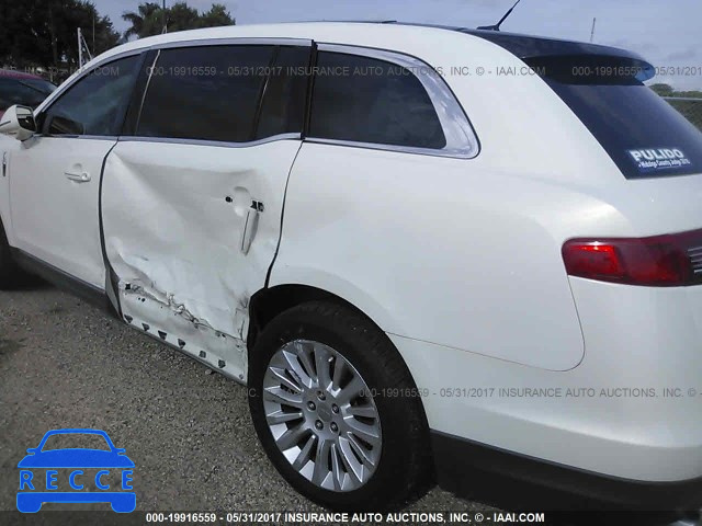 2012 Lincoln MKT 2LMHJ5AT4CBL54905 image 5