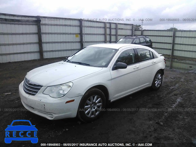 2010 Chrysler Sebring 1C3CC4FB8AN127110 Bild 1