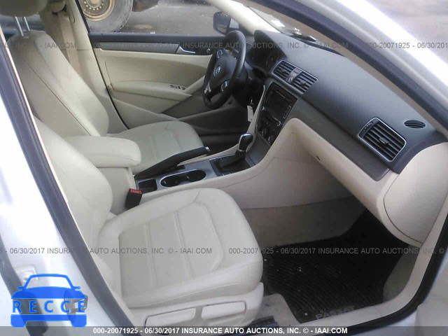 2014 Volkswagen Passat 1VWBS7A32EC069697 image 4