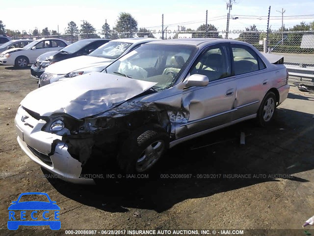 1998 HONDA ACCORD 1HGCG165XWA067579 image 1