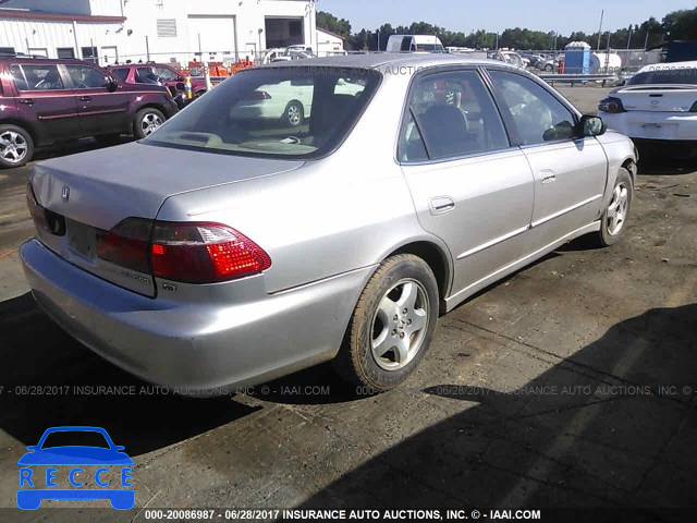 1998 HONDA ACCORD 1HGCG165XWA067579 image 3