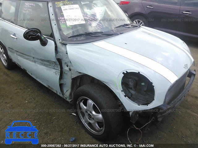 2011 Mini Cooper WMWSU3C53BT184502 image 5