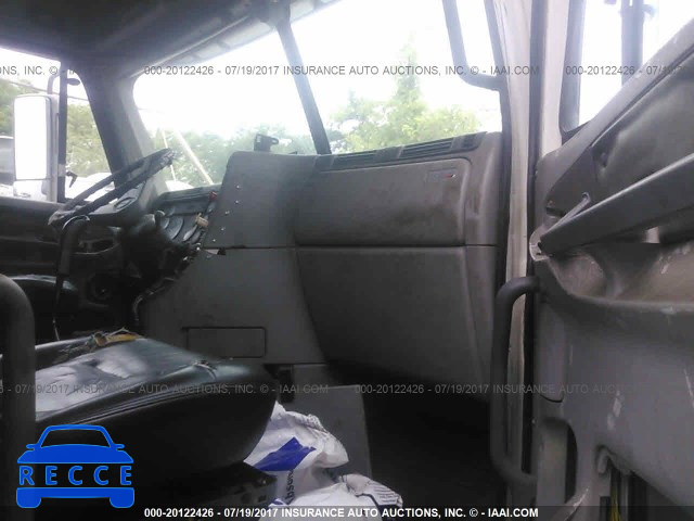 2000 FREIGHTLINER CONVENTIONAL FLC112 1FUYNMEB6YLB40940 image 4