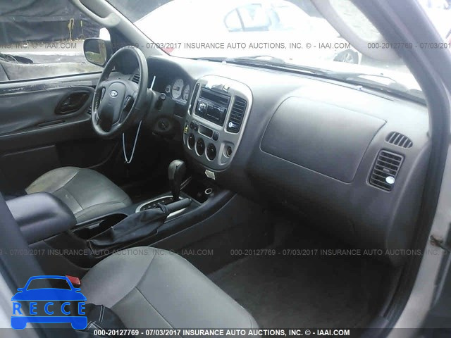 2005 Ford Escape 1FMYU93185KE22363 image 4