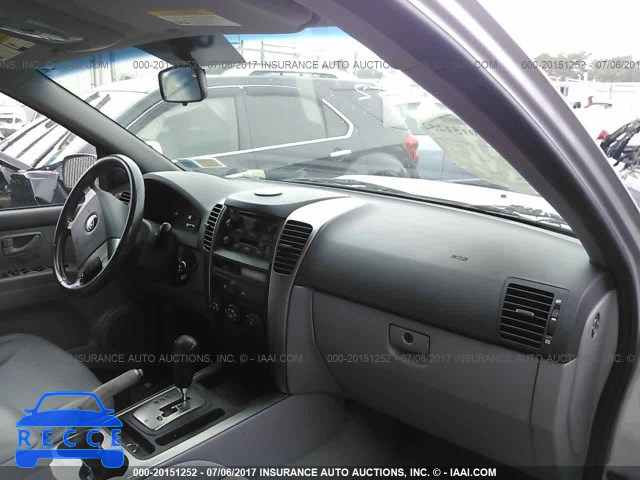 2005 KIA SORENTO KNDJD733155347287 image 4